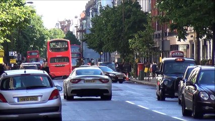 Descargar video: London Supercars June 2013 : Enzo, DMC Aventador, Projex 458 and more..