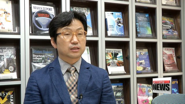 Seoul city tackling smartphone-related road accidents caused by smombies