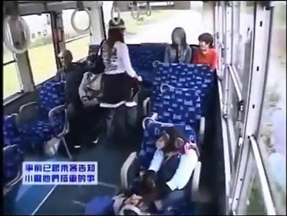 When a monkey knows better