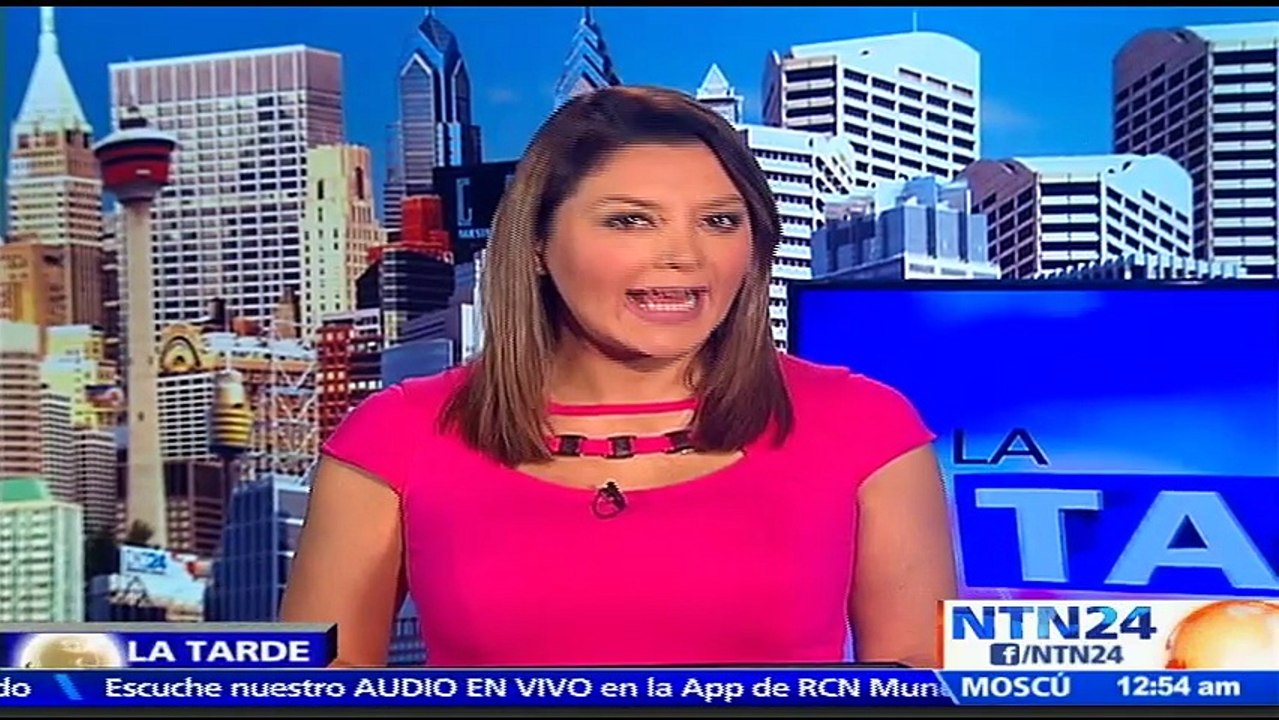 Mexicanos rompen piñata de Trump y hacen un llamado a los latinos a impedir que el magnate se convierta en presidente