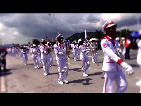 Colegios Públicos y Privados se hacen presente para honrar a los Simbolos Patrios