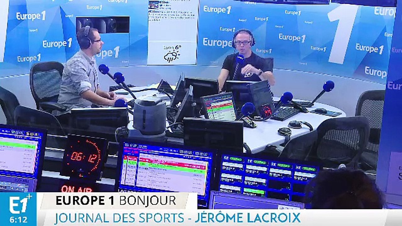 Le journal des sports - La réponse d'un footballeur aux propos de François Hollande