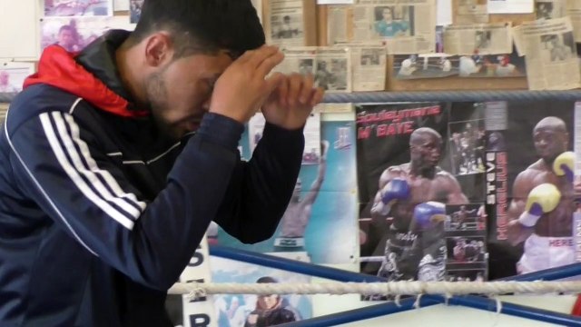 Alpes de Haute Provence: Le Champion d'Europe des poids mouches remonte sur le ring.