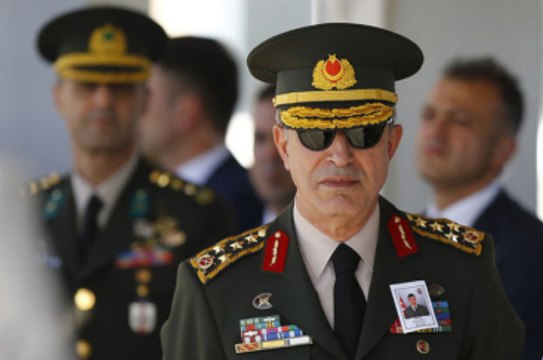 Hulusi Akar'ı Çankaya Köşkü'ne Getiren Pilot, Kanlı Geceyi Anlattı