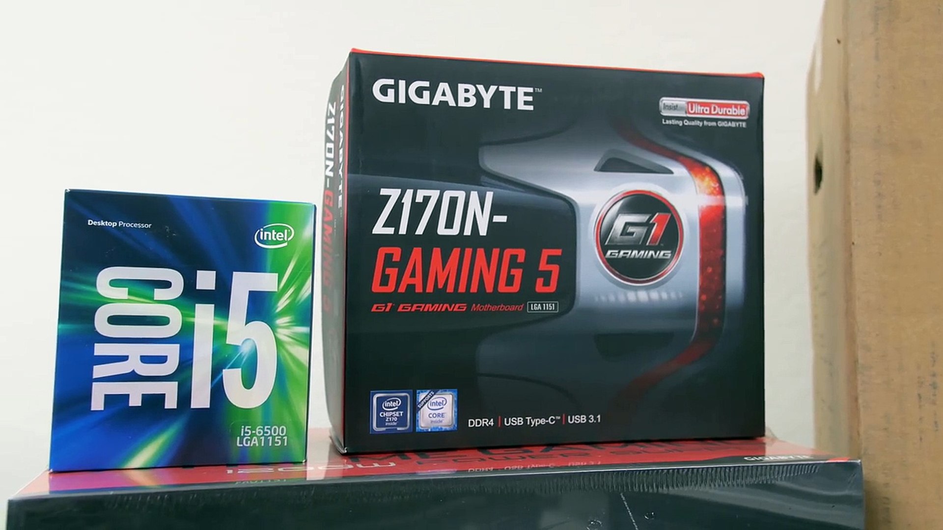 $1200 Gaming PC - Time Lapse Build
