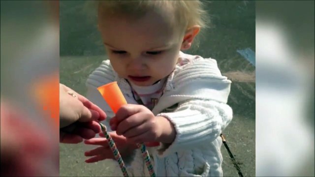 Quand tu penses faire de la corde à sauter... Gamin trop drole