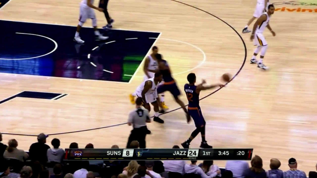 Dragan Bender enchaîne marcher et reprise de dribble !