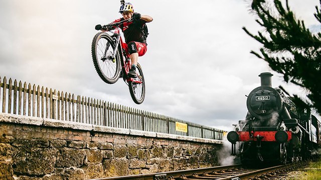 Les tricks en VTT de Danny MacAskill