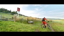 Danny MacAskill ride la belle campagne d'Edimbourg en Écosse !