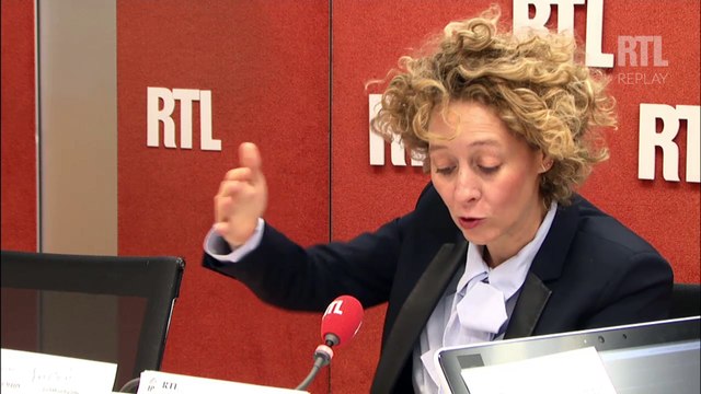 Avec le livre, François Hollande parasite François Hollande , décrypte Alba Ventura