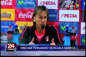 Indignación por hincha que quemó camiseta peruana  en partido Chile-Perú