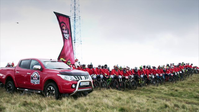 Adrénaline - VTT : Gee Atherton, seul contre 400 rideurs au Red Bull Foxhunt