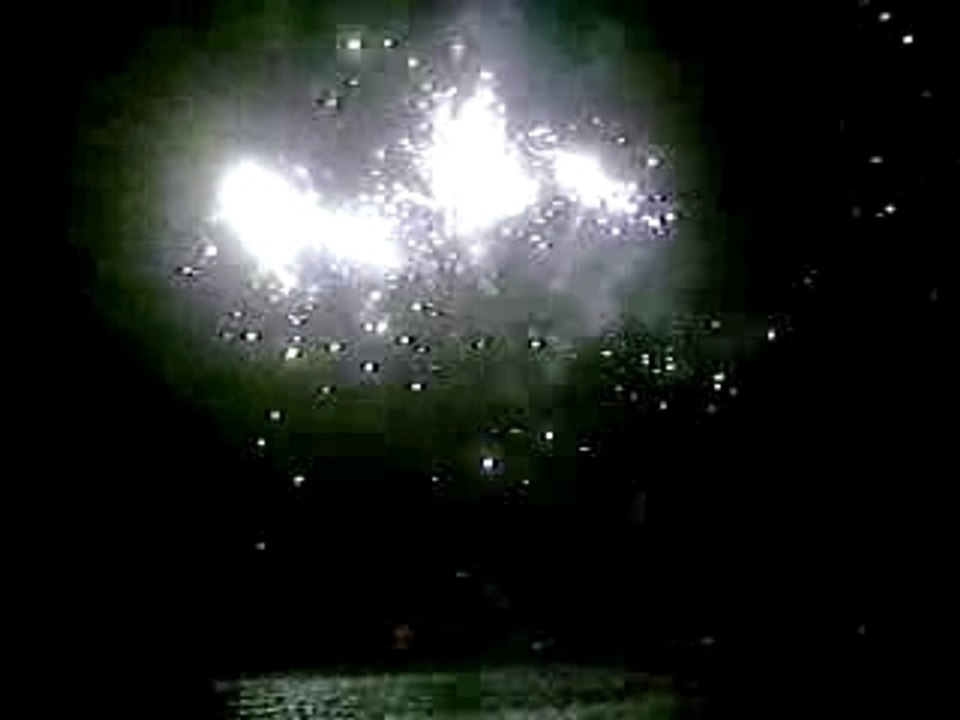 CLIP FEU D'ARTIFICE SAINT LOUIS