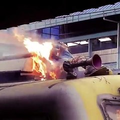 MUMBAI BORIVALI LOCAL ACCIDENT ON HIGH VOLTAGE TODAYS