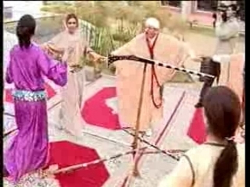 nadia laaroussi. Daba aiwali