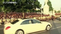 Des dizaines de milliers de Thaïlandais ont suivi le convoi funéraire de leur roi