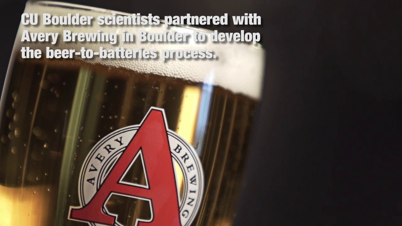 Descubren cómo hacer baterías con los residuos de la cerveza