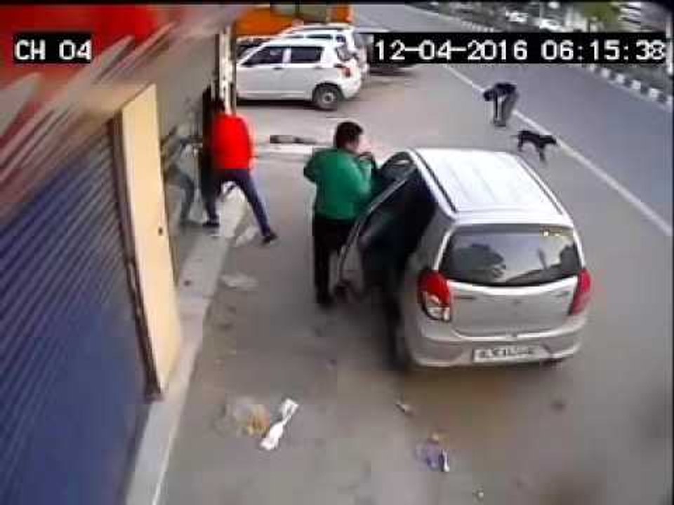 CCTV Live Robbery In India.