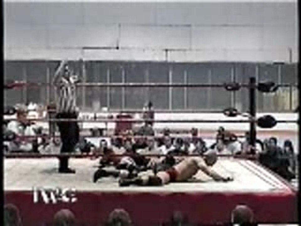 Christopher Daniels VS CM Punk Part 3