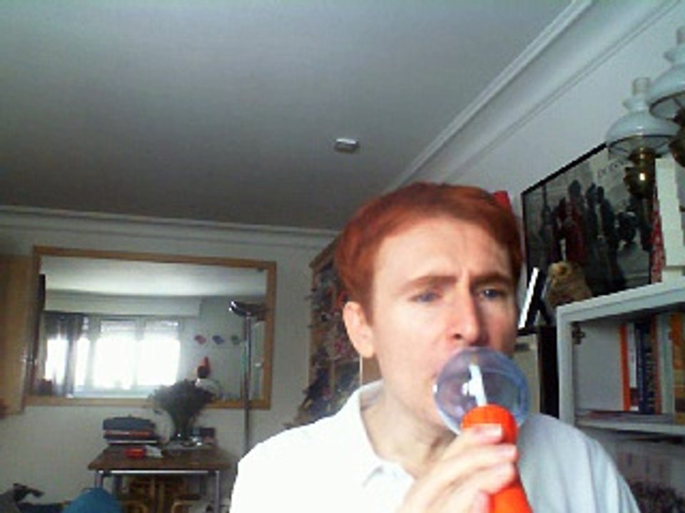 Wiwi égratigne "rue plein air" du Pied De La Pompe