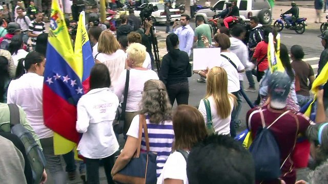 Venezolanas forman movimiento de resistencia por revocatorio