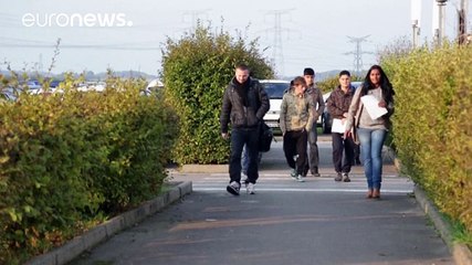 First of new wave of child refugees in Calais travel to UK