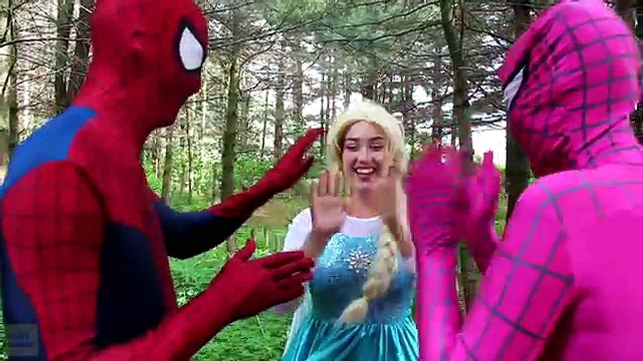 Frozen Elsa is a CANON BALL! w_ Spiderman Maleficent Joker Pink Spidergirl Catwoman! Superhero Fun