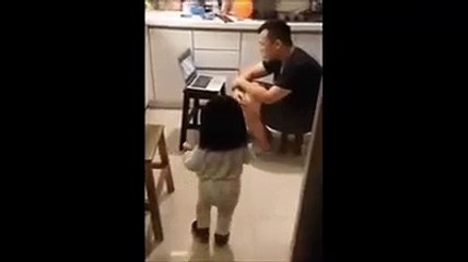 A mourir de Rire une petite Gangster !