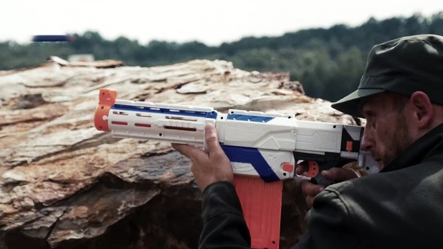 3ème Guerre Mondiale avec des jouets Nerf ! - World War Nerf