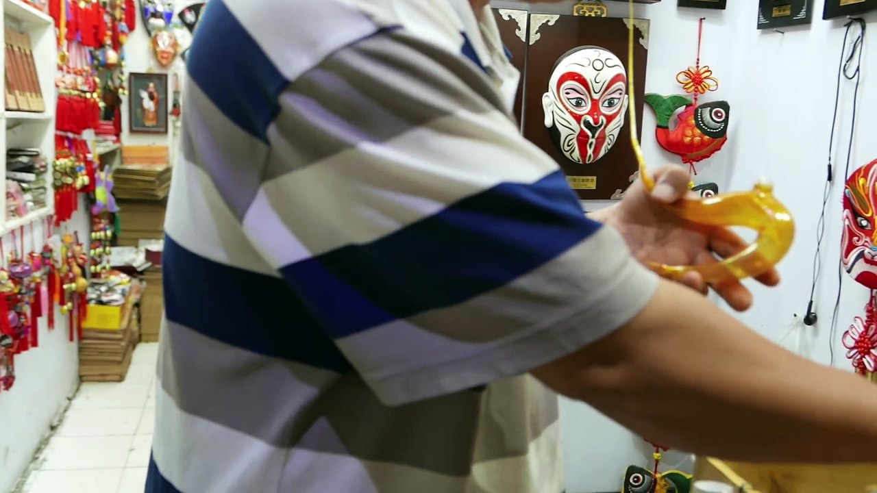 Chinese Sugar Art Blowing Animals  Shrimp