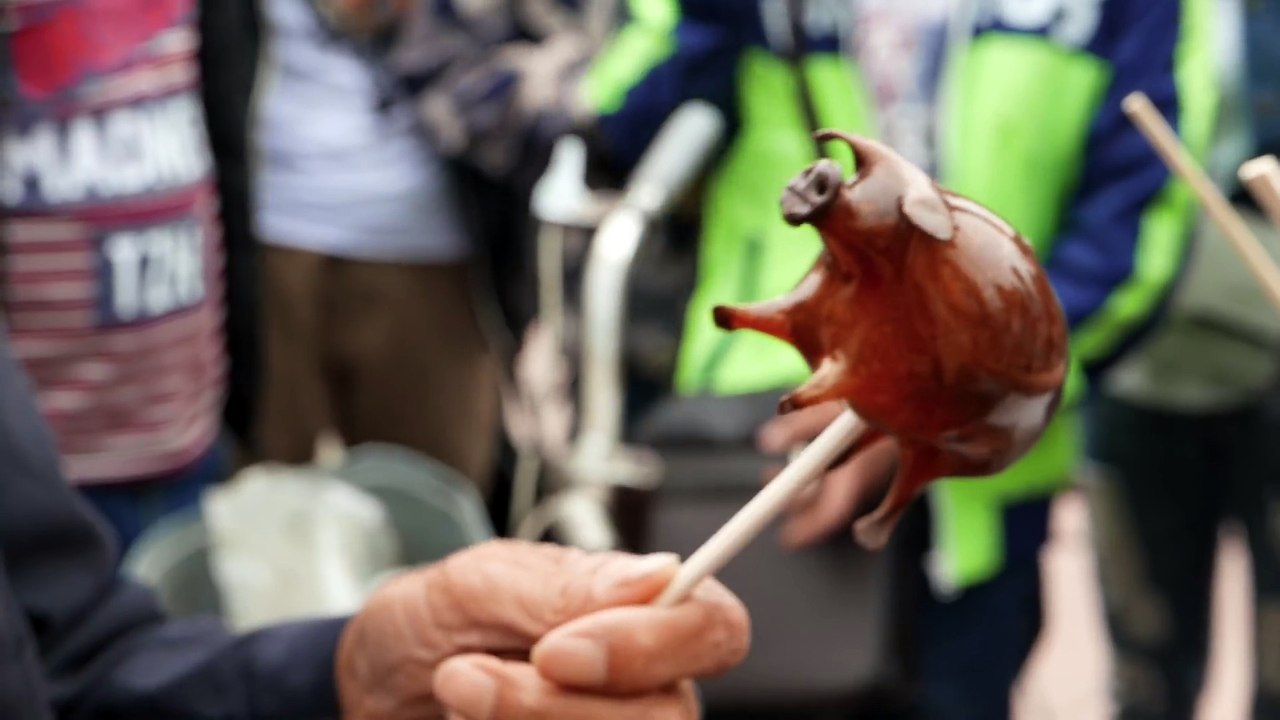 Chinese Sugar Candy Blowing Animals  Pig and Elephant