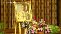 Thailand trauert um seinen König - Thronfolger will noch warten