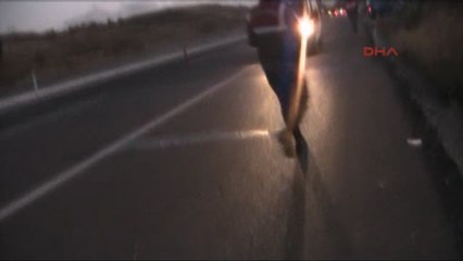 Konya Otomobil Tarlaya Uçtu: 4 Yaralı