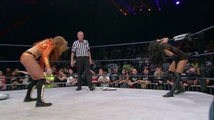 Knockouts Championship: Gail Kim © vs. Maria Kanellis-Bennett