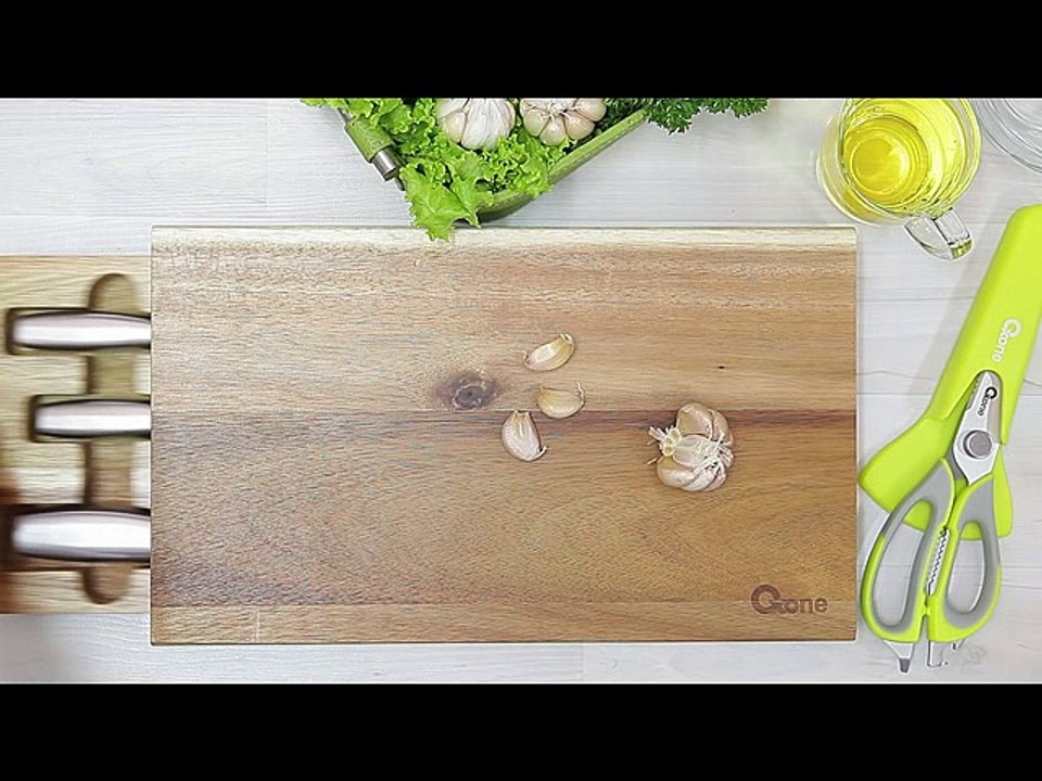 Cara Mudah Mencincang Bawang Putih