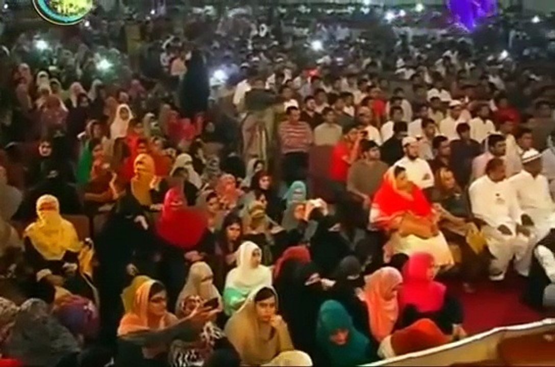 Jub aik Ameer Larki ne Mulana Tariq Jameel aik Sawal Pocha... - Most Emotional Bayan