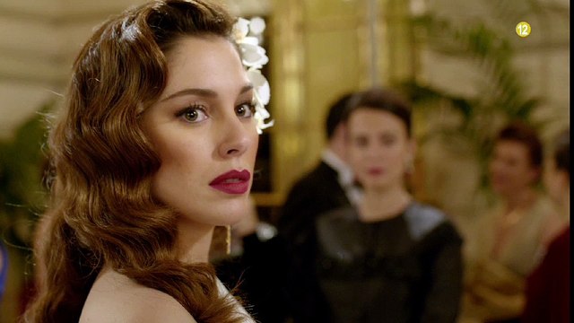 Primeras imágenes de 'Lo que escondían sus ojos'