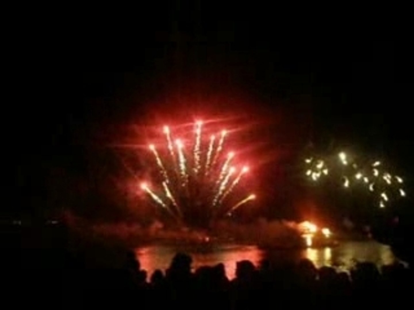 Feu D Artifice Bénodet 14 Juillet 2022 Feu d'artifice de Benodet part 1 - Vidéo Dailymotion