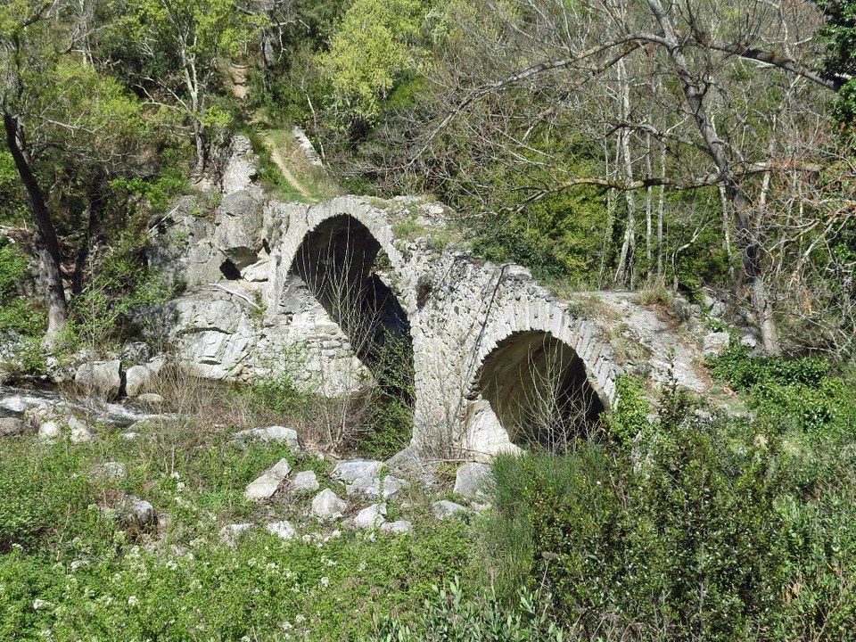 LE CIRCUIT DES PONTS ROMAINS.....depuis Sournia