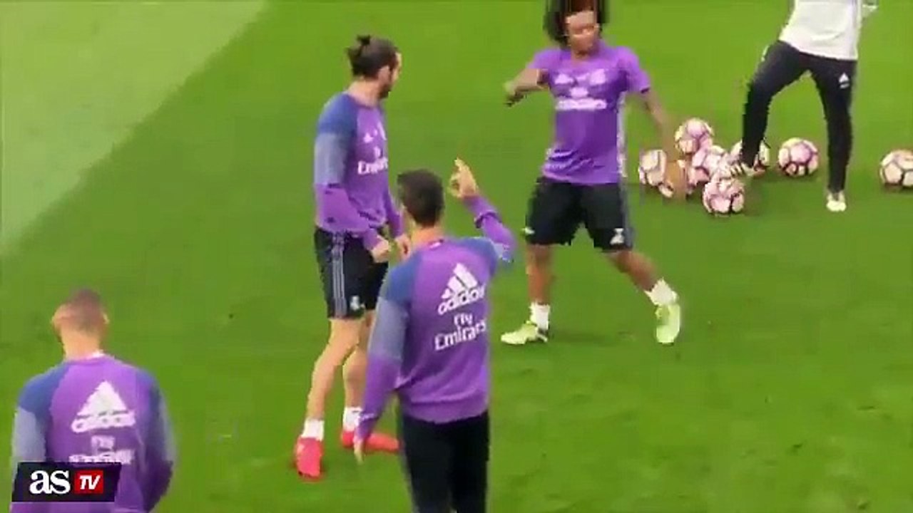 Ronaldo gets Megged in training and goes Crazy! xD