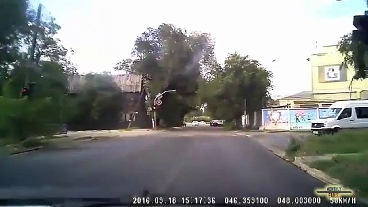 2 - Dashcam Fails Compilation -- September 2016 -- MonthlyFails