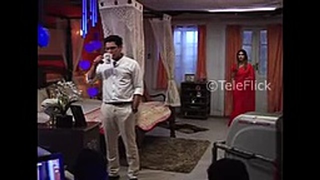 Yeh Rishta Kya Kehlata Hai - Naitik and Akshara's Romantic Scene