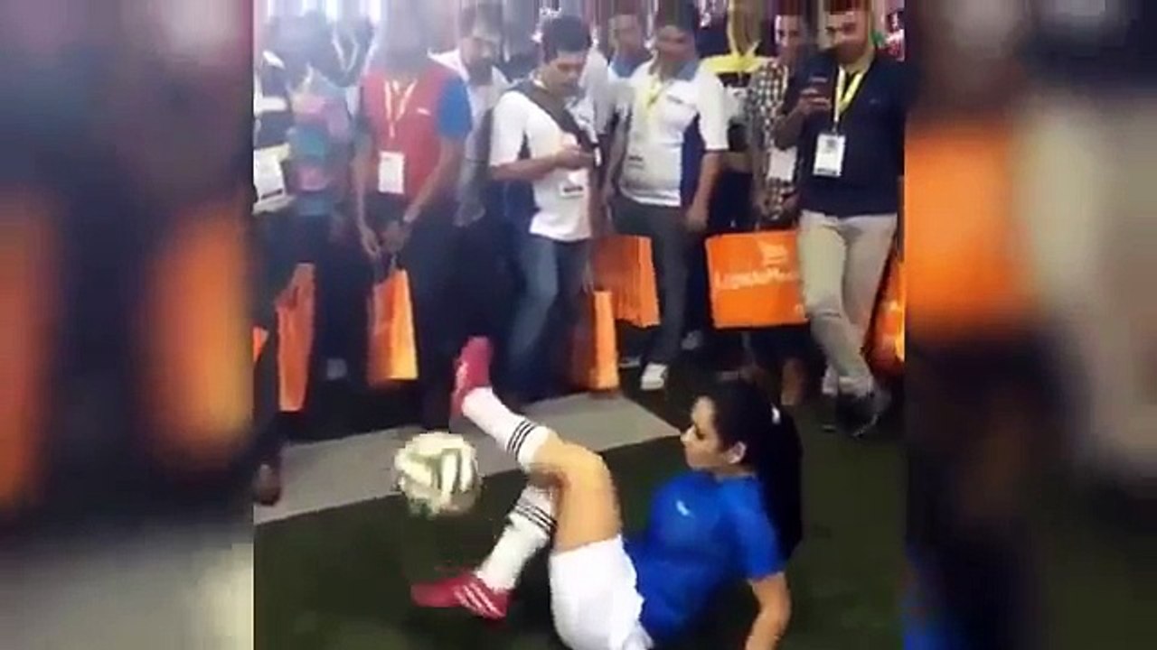 WhatsApp sexy Videos Most Amazing Clips - Funny Pranks Punjabi funny video - YouTube