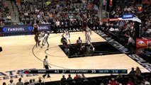 Hassan Whiteside plante un dunk sur la tête de Pau Gasol !