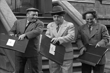 The Three Stooges - S 7 E 7 - No Sensus, No Feeling