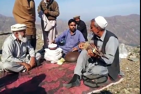 Pashto New Mast Rabab Mange Tang Takor 2016 Mast boda