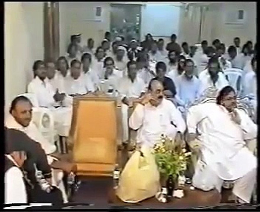 Laila Pashto Song Tang Takoor Rabab Mange Mailas and Pashto Dance