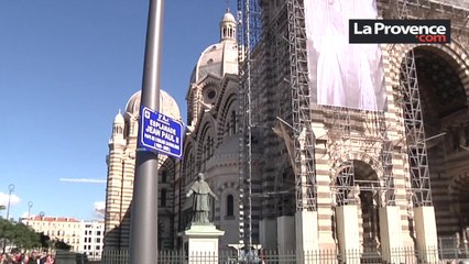 Marseille : Gaudin inaugure l'esplanade Jean-Paul II à la Major