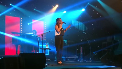 MTV Unplugged - Shalmali Kholgade - Jag Saare Badle Marathi Song