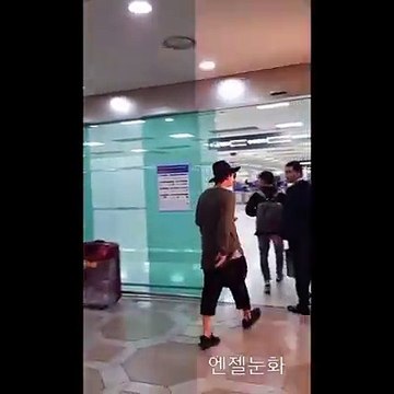 JANG KEUN SUK AT GIMPO AİRPORT ARRİVAL TO HANEDA AİRPORT OSAKA JAPAN 15.10.2016.